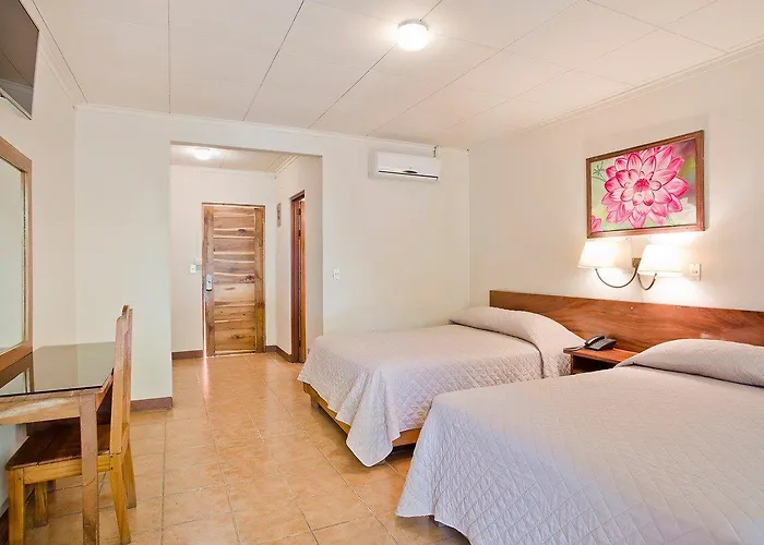 Boyeros Hotel 3*