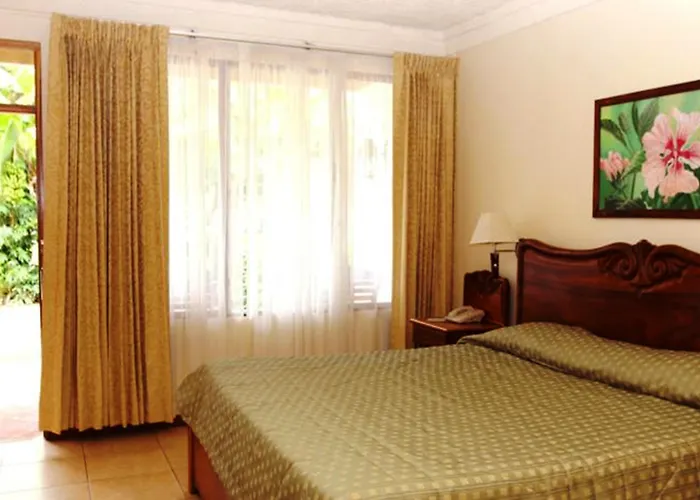 Hotel Boyeros