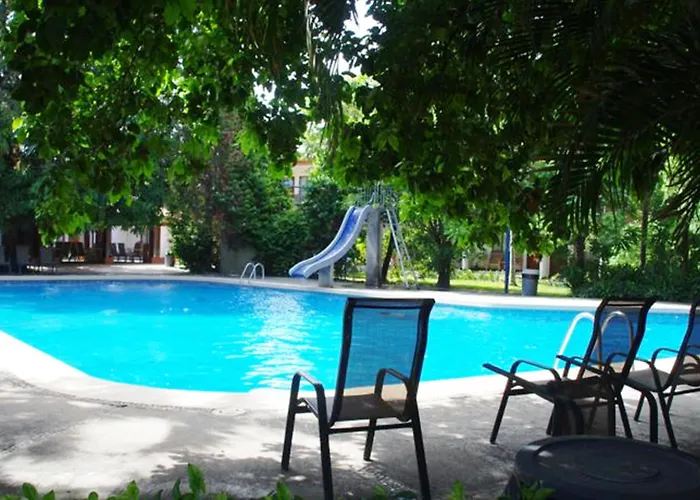 Boyeros 3* Liberia