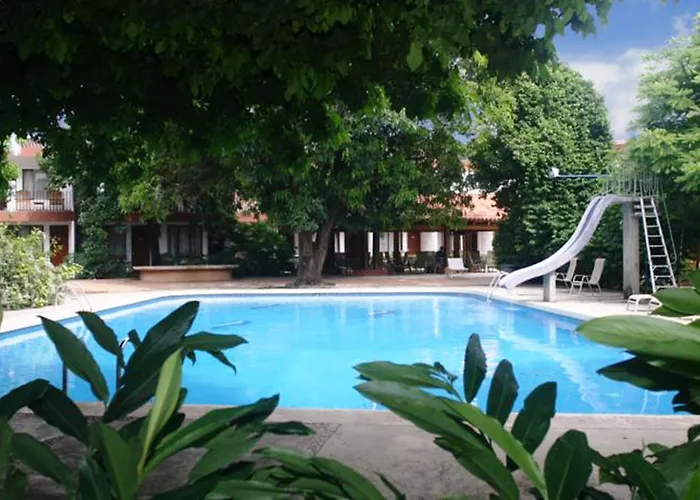 Hotel Boyeros 3*