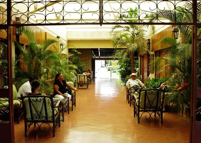 Hotel Boyeros 3*